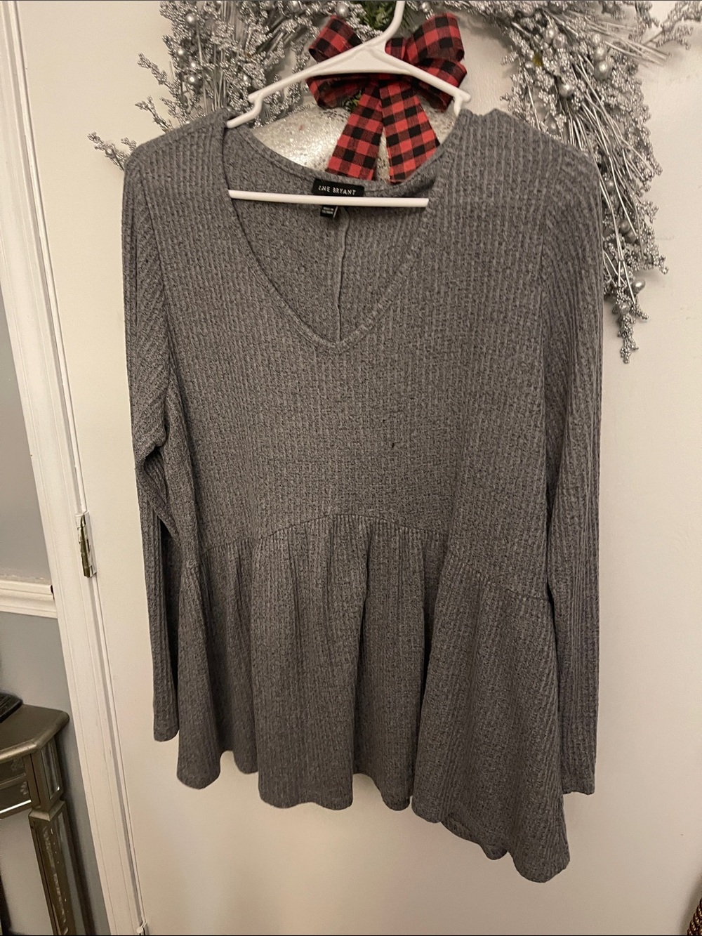 Lane Bryant Gray Ribbed V-Neck Peplum Tunic